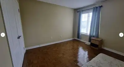 Airport Rd & Countryside.....A clean and comfortable room is available in a well-maintained home, pe...
