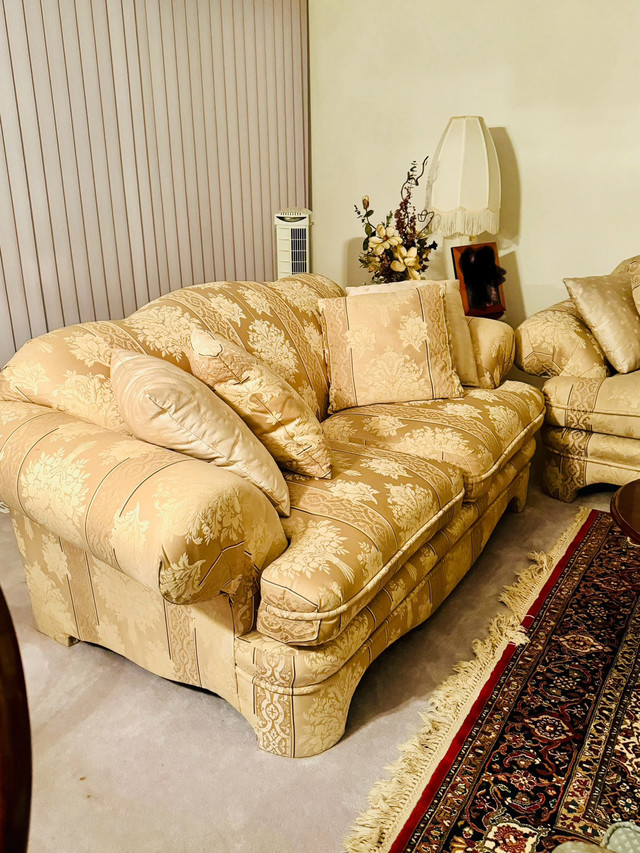 Custom made Sofa - 3-seat(sofa) 2-seat(love) in Couches & Futons in Burnaby/New Westminster - Image 3