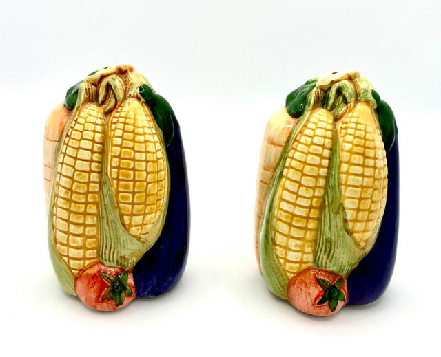 Fitz and Floyd style "Vegetable" Salt & Pepper Shakers - Mint in Kitchen & Dining Wares in Corner Brook