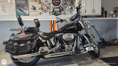 Harley Davidson Heritage Softail Classic 2005 in great condition and ready to ride. This motorcycle...