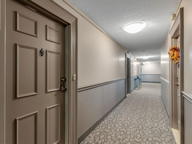 2-bedroom, 2-full-bathroom condo, 2 parkings, 120 Barrett Court in Long Term Rentals in Kingston - Image 3
