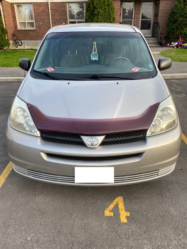 Toyota Sienna 2005 CE | Cars & Trucks | Ottawa | Kijiji