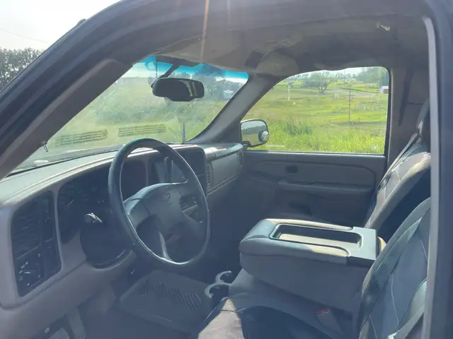 2004 Chevy Silverado 1500539809016667842568