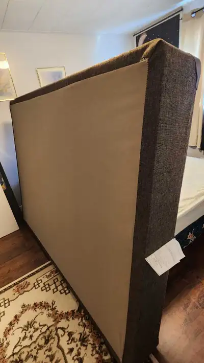 Tempur-Pedic Queen Boxspring, View more