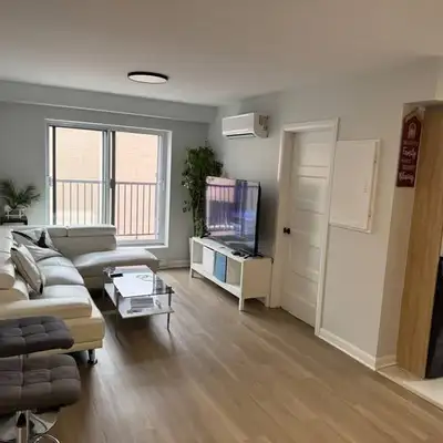 Appartement de 2 chambres et 1 salle de bain (1400$)
