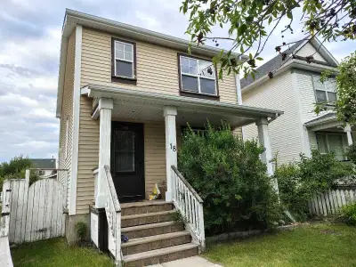 2 Bedroom(s) for rent in this beautiful McKenzie Towne home! Bathroom would be shared with one other...