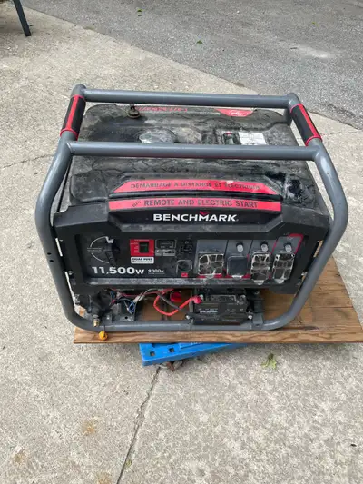 benchmark 1100 watt generator duel fuel 190 hours run time Has fuel or carb issues but runs on propa...