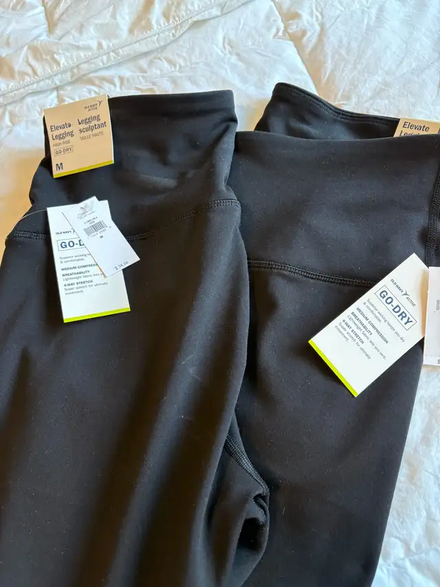old navy elevate leggings M black in Women's - Bottoms in Oshawa / Durham Region - Image 2