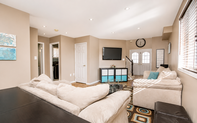 3 Bedroom House for Rent in Barrie in Long Term Rentals in Barrie - Image 3