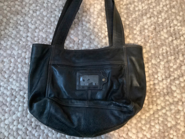 FOSSIL purse in Women's - Bags & Wallets in Charlottetown - Image 3