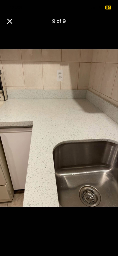 2 Bedroom basement Oakville near Sheridan Collage. bus stops and stores, no Smoking . no pets. coupl...