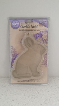 NEW WILTON'S BUNNY  COOKIE MOLD/NEW THANKSGIVING COOKIE CUTTERS