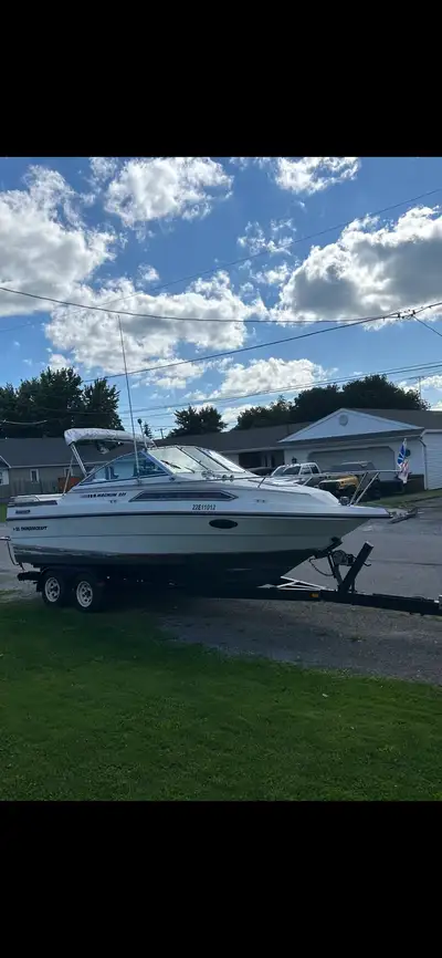 1989 – 22 foot Thundercraft cruiser with cuddy cabin. 4.3litre mercruiser. Hasn’t seen water in a co...
