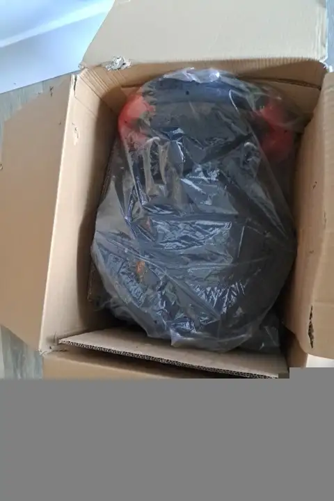 Trustmaster Ferrari 458 Spider Racing Wheel Xbox in XBOX One in Penticton - Image 4