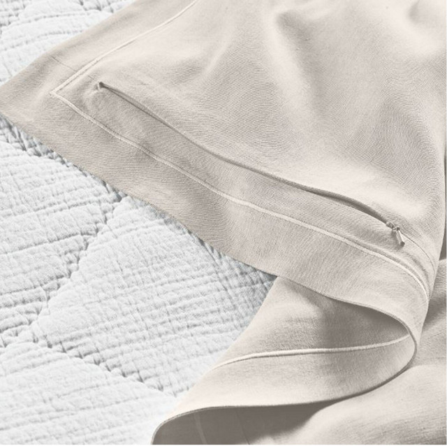 Hotel Collection Linen Blend - Standard Pillow Sham - Beige dans Literie  à Ville de Montréal - Image 4