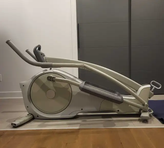 Vélo elliptique  in Exercise Equipment in Longueuil / South Shore - Image 3