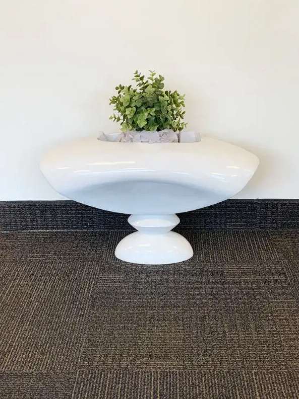 White Bust Shaped Pot64141848364417120