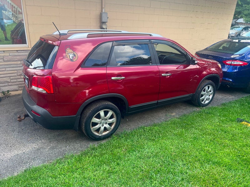 2011 Kia Sorento v6 5 passengers Cars & Trucks London Kijiji