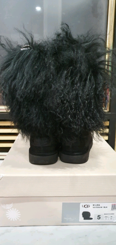 BRAND NEW IN BOX UGG LIDA BOOT BLACK SIZE 5 in Other in Markham / York Region - Image 5