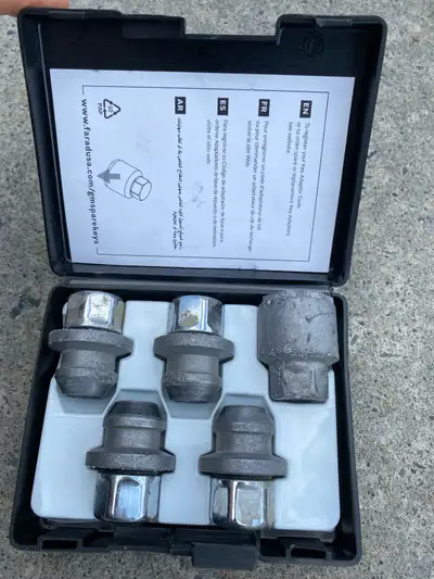 Complement the wheels on your vehicle as well as help deter thieves with this Lug Nut and Wheel Lock...