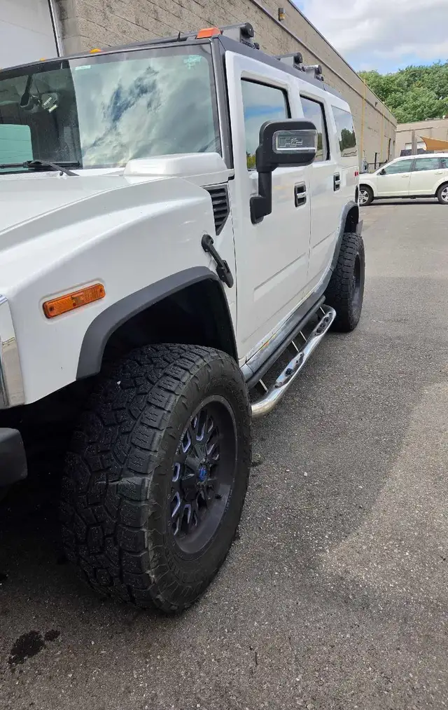 2005 Hummer H2 572876143890933762