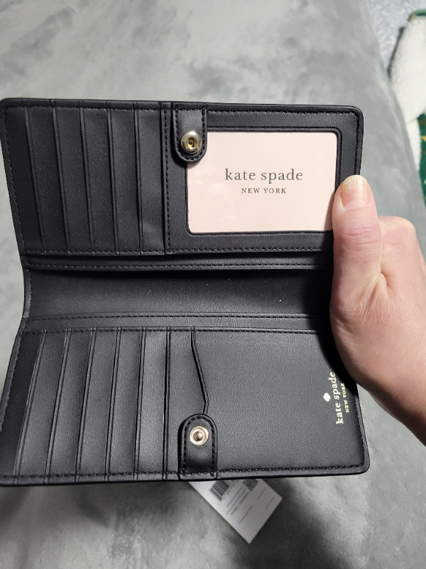 Kate Spade Staci Large Slim Bifold Wallet | Women's - Bags & Wallets |  Guelph | Kijiji