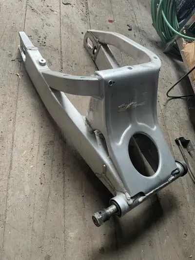 I ONLY HAVE WHAT YOU SEE for Yamaha and Suzuki , if you do not see what your looking for don’t bothe...