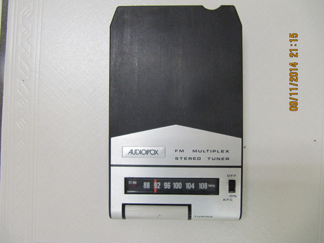 Vintage Realistic 12-1810 Hi Power 8 Track Player Circa 1970's in Arts & Collectibles in Mississauga / Peel Region - Image 4