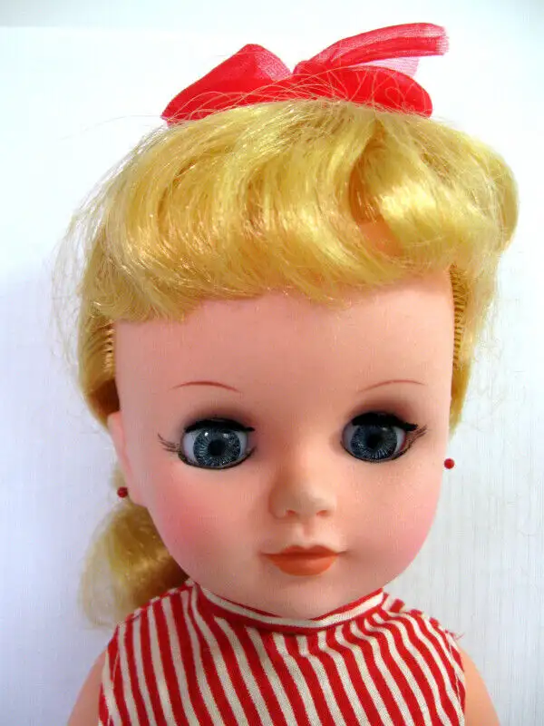 POUPEE 16 POUCES  VINTAGE HONG-KONG c.1970 16INCH DOLL in Arts & Collectibles in West Island - Image 3