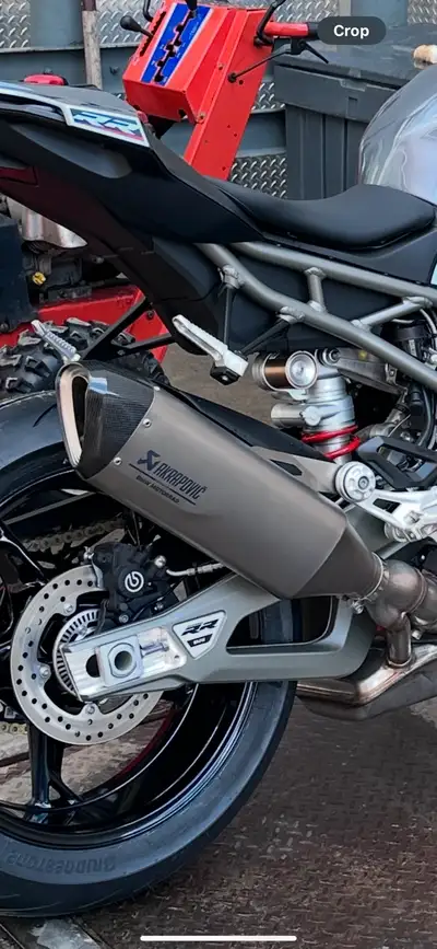 Titanium AKRAPOVIC slip on Basically brand new only used for 100KM’s Will fit 2019-2025 S1000RR Pick...