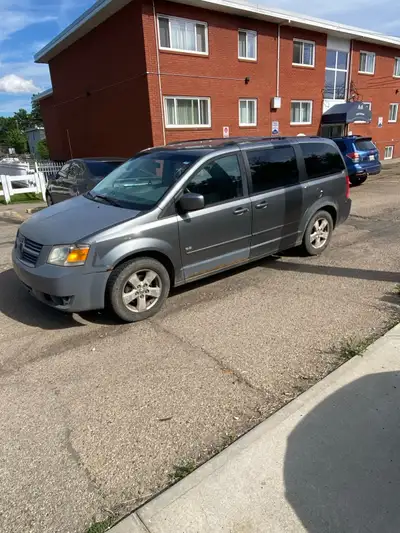 For sale is a 2009 Dodge Grand Caravan, bought from a garage, in decent, and fully running (!!), con...