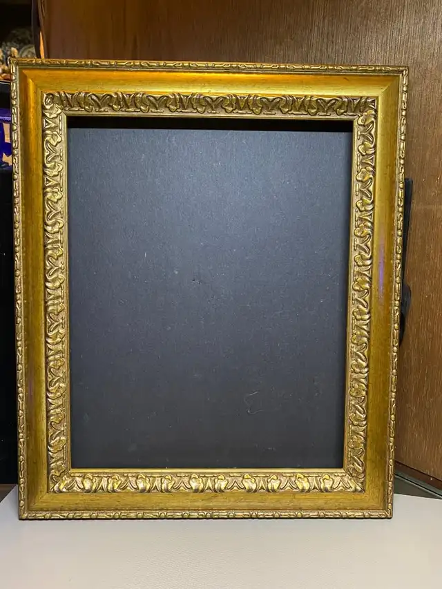 Wood Picture Frame Etched Detail Gold Gilt Deep Well 11 inch X 1 in Arts & Collectibles in Vancouver - Image 5