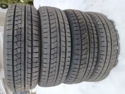 Ilink il868 brand Size - 225/65R17 102H They were being used on a Mazda CX7.