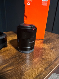 Sony SEL FE 55mm f/1.8 ZA Sonnar T* E-Mount Lens