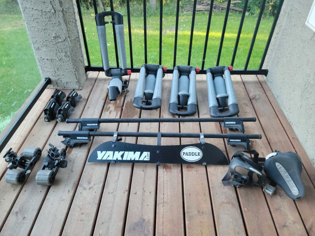 Yakima kayak roof rack and carriers. in Water Sports in Winnipeg