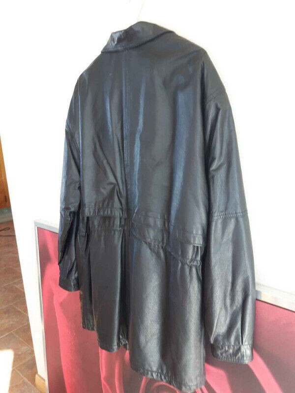 Manteau 100% cuir véritable, Isolant thermique. Large. dans Hommes  à Longueuil/Rive Sud - Image 4