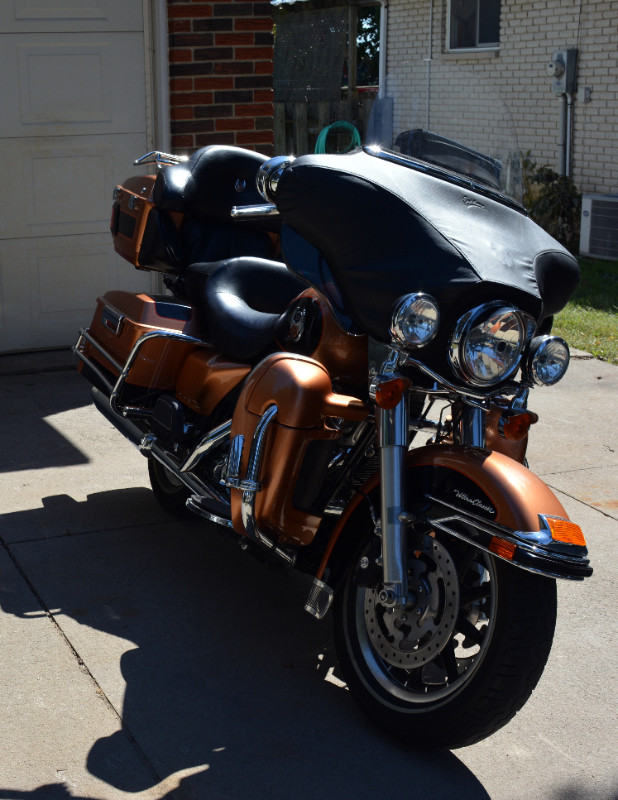 105TH ANNIVERSARY ULTRA CLASSIC LIMITED EDITION HARLEY-DAVIDSON in Touring in Chatham-Kent - Image 4