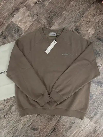 Essentials Fear of God men’s crewneck size Large , View more