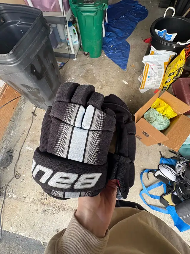 hockey gear youth BEST OFFER TODAY GETS THEM in Hockey in Markham / York Region - Image 8