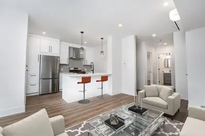 1 Bedroom Basement unit for rent in hintonburg available : May 1 $1900 a month, water included, othe...