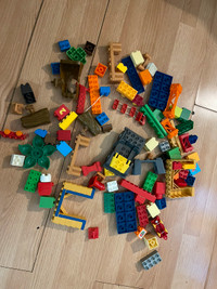 Assorted mega bloks - 86 pieces