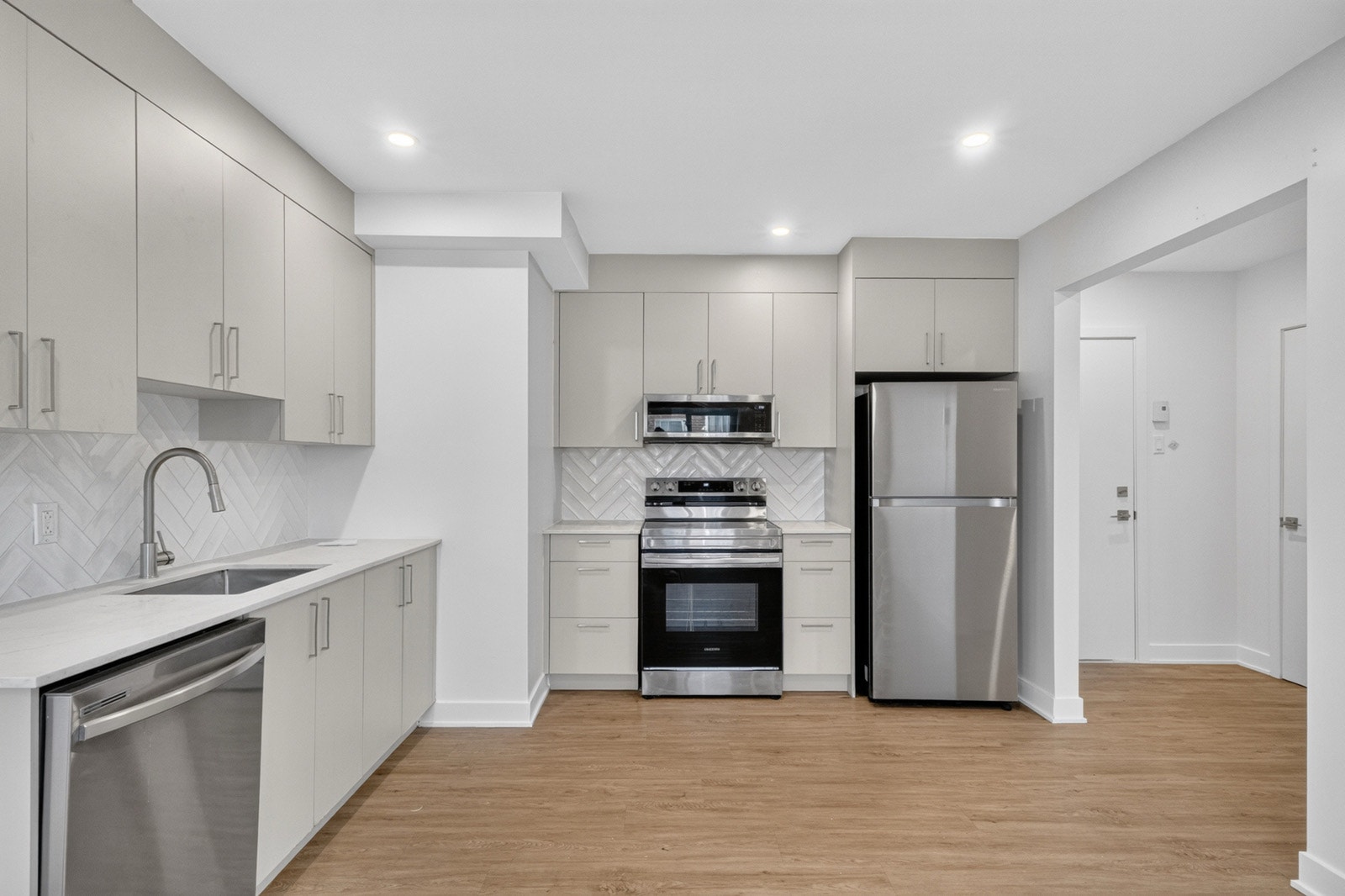 7545 Bd de l'Acadie — photo 1
