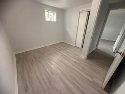 1 room available in 2 bedroom basement apartment