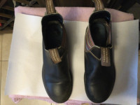 Blundstone  boots size 7
