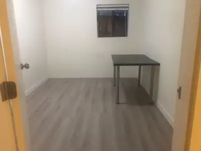 Private room for rent in quiet North Burnaby neighborhood