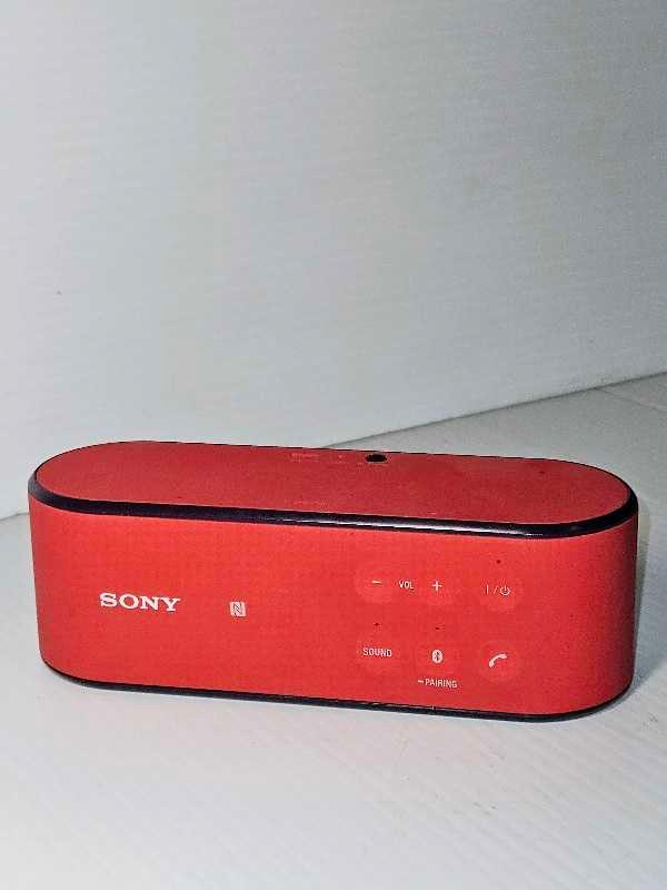SONY  SRS-X2 Ultra Portable  Wireless  Bluetooth  Speaker dans Haut-parleurs  à Ville de Montréal