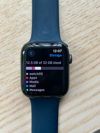 Apple Watch SE (GPS+cellular, 44mm)