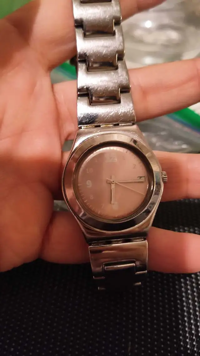 Montre Swatch Irony pour femme . in Jewellery & Watches in City of Montréal - Image 3