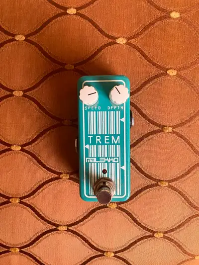 Malekko Omicron Tremolo Pedal, View more