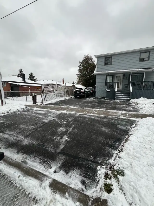 Reliable Snow Removal | Seasonal Rates From $650 + HST